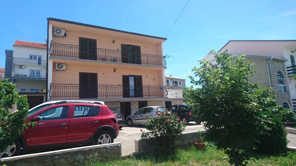 Apartment Leona 塞尼 外观 照片