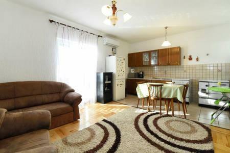 Apartment Leona 塞尼 外观 照片